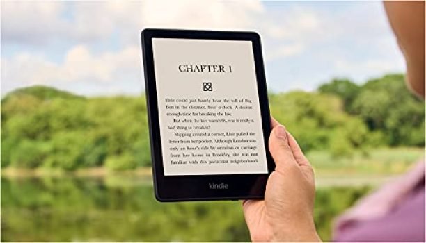 Kindle Paperwhite (8 GB) – Now with a 6.8" display and adjustable warm light – Ad-Supported