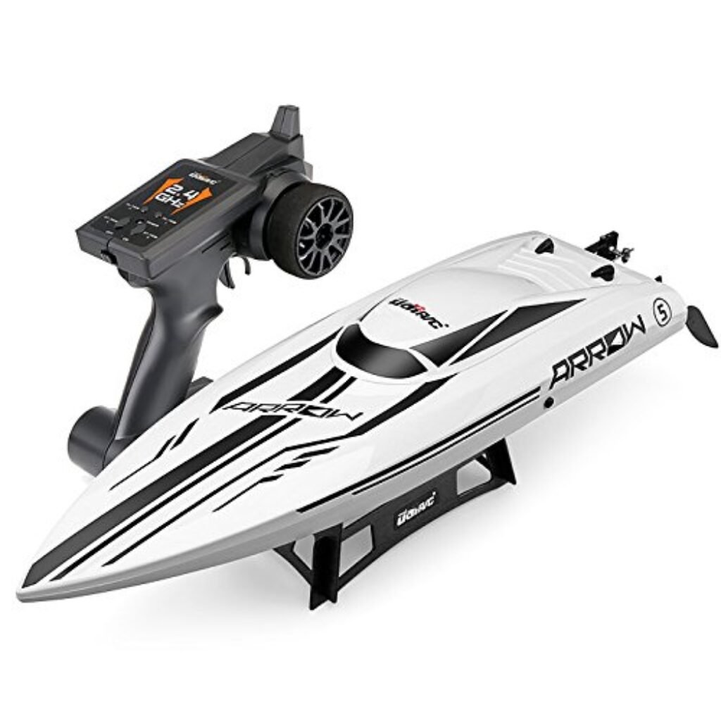 10 Best Remote Control Boat For Beginners — 2024 in the US Tested by