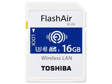 Toshiba FlashAir 4th Generation SD Wifi SDHC / SDXC memory card - 16GB (OEM Pack)